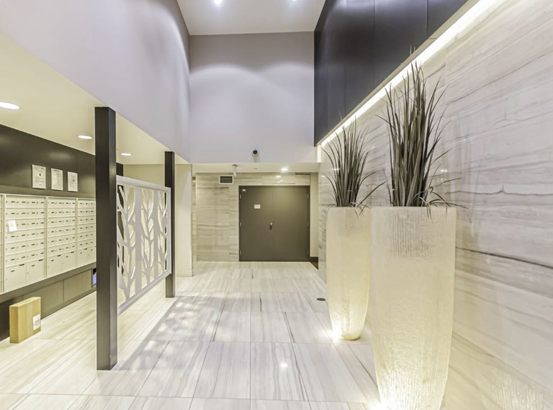 列治文顶层公寓两室一厅2b2b整租