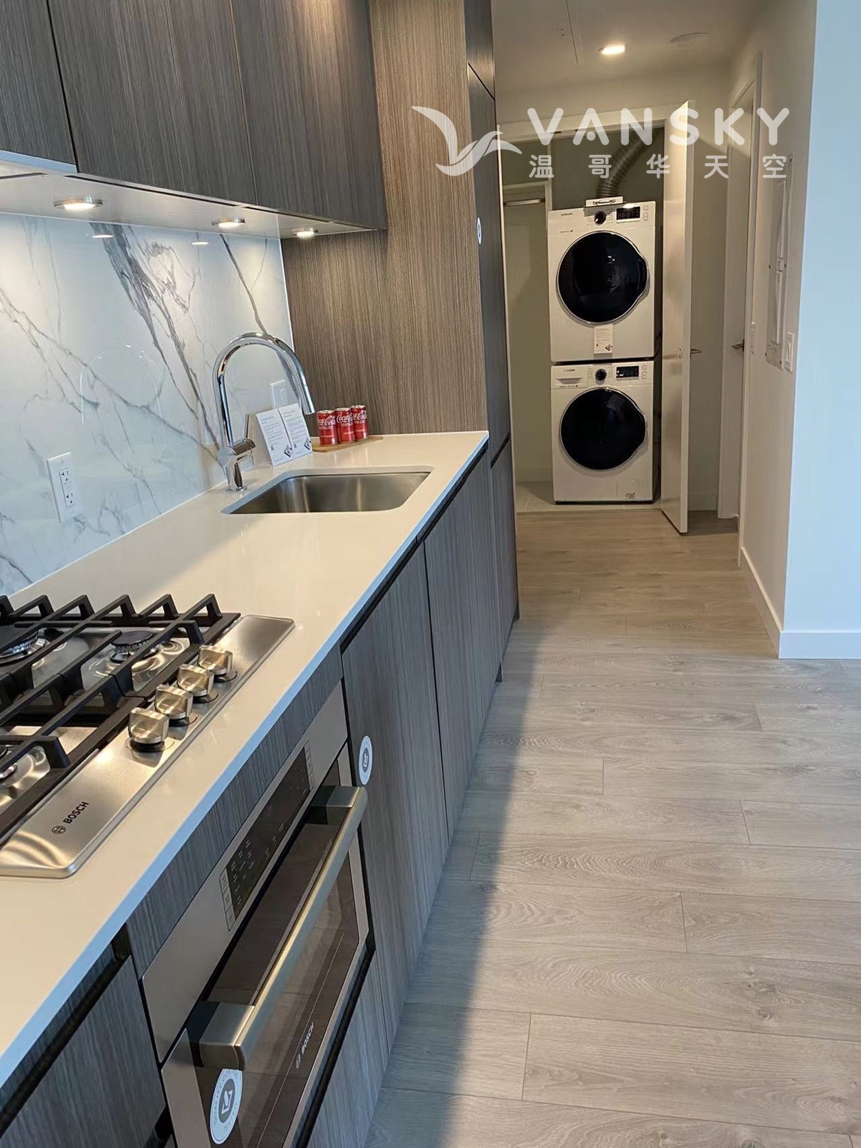 220715165158_3-KItchen.jpg