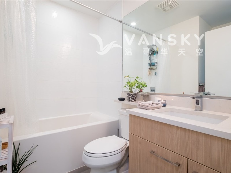 本拿比 Brentwood区域 一室一书房 新屋公寓  紧邻天车站