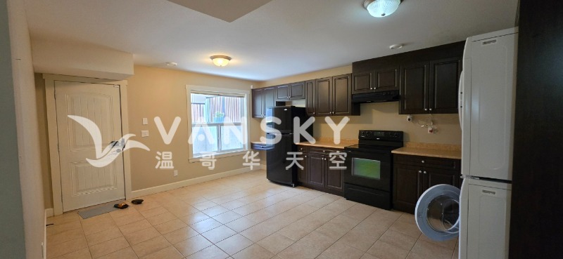 260704141633_Kitchen.jpg