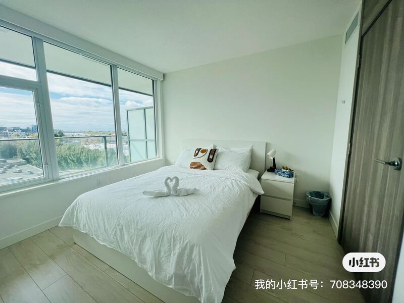 Richmond一房全新公寓紧邻天车站