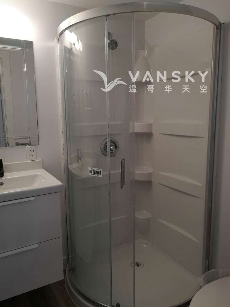 平地一楼bachelor suite