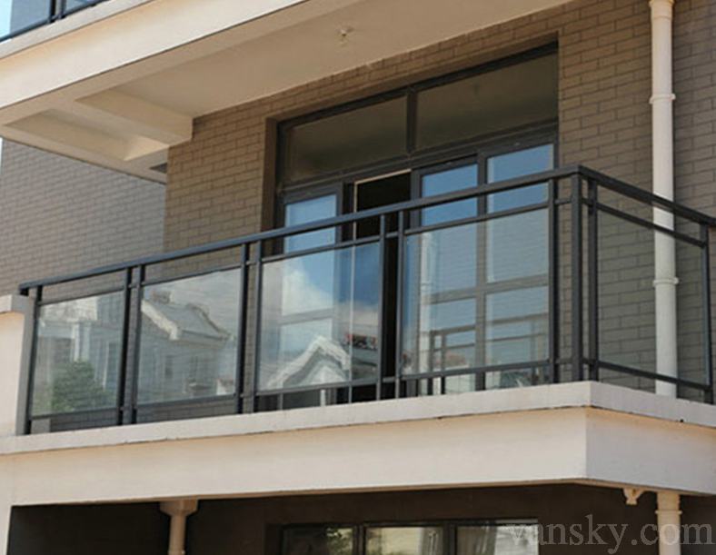 200611133938_glass_railing-29.jpg