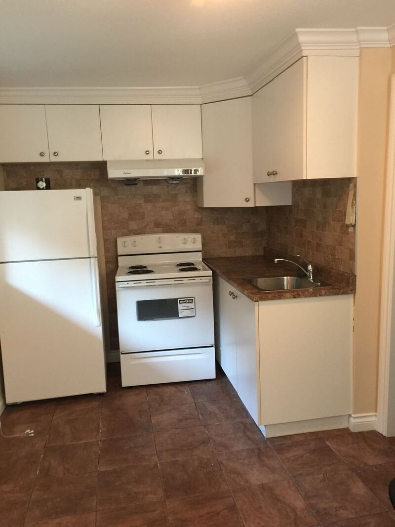 列治文1房1厕独立出入有停车位生活方便