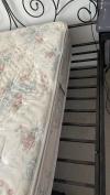 queen size 床架+床垫